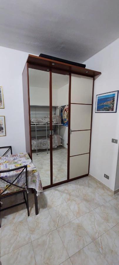 Апартаменты Ampio Monolocale Con Terrazzo - A 2 Passi Dal Mare Latte Экстерьер фото
