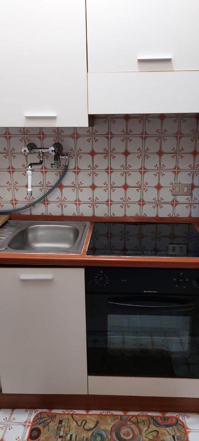 Апартаменты Ampio Monolocale Con Terrazzo - A 2 Passi Dal Mare Latte Экстерьер фото